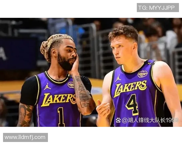 2012年4月23日湖人与雷霆的经典对决回顾与精彩瞬间分析 2012年4月23日湖人与雷霆的经典对决回顾与精彩瞬间分析