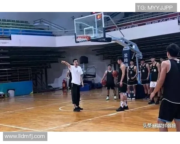 任骏飞领衔球队奋勇拼搏展现篮球魅力助力球队争夺冠军荣耀