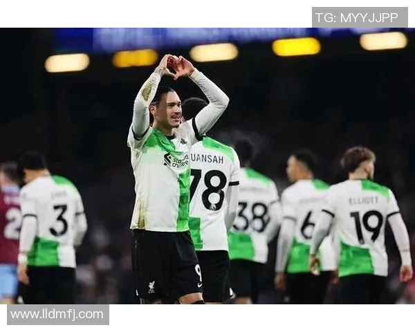 伯恩利与利物浦历史交锋回顾及两队发展历程分析