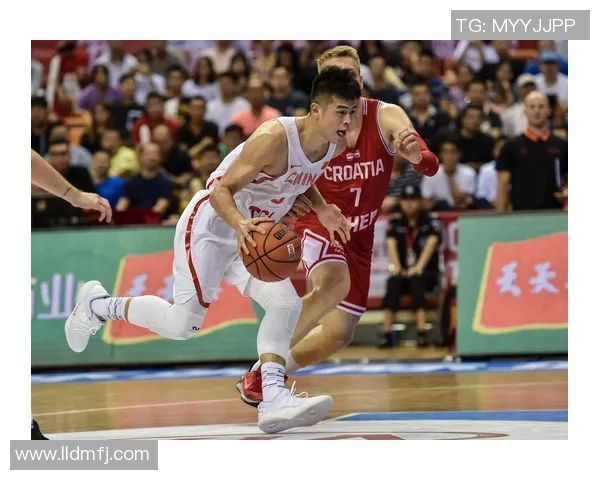 中国红队迎战纽西兰力争胜利展现团队精神与拼搏精神